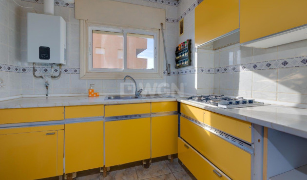 Odsprzedaż - Mieszkanie w bloku - Guardamar del Segura - Pinomar