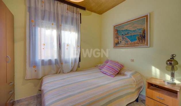 Odsprzedaż - Mieszkanie w bloku - Guardamar del Segura - Pinomar