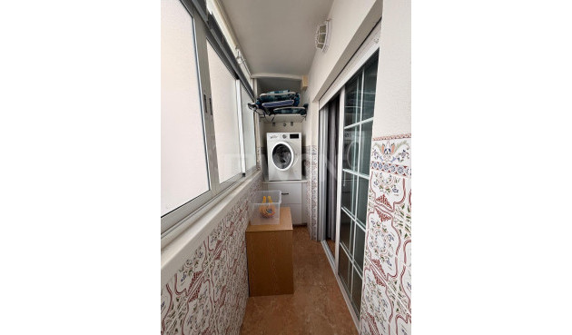 Reventa - Apartamento / piso - Torrevieja