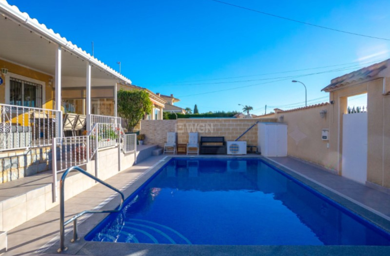 Odsprzedaż - Villa - Torrevieja - Costa Blanca