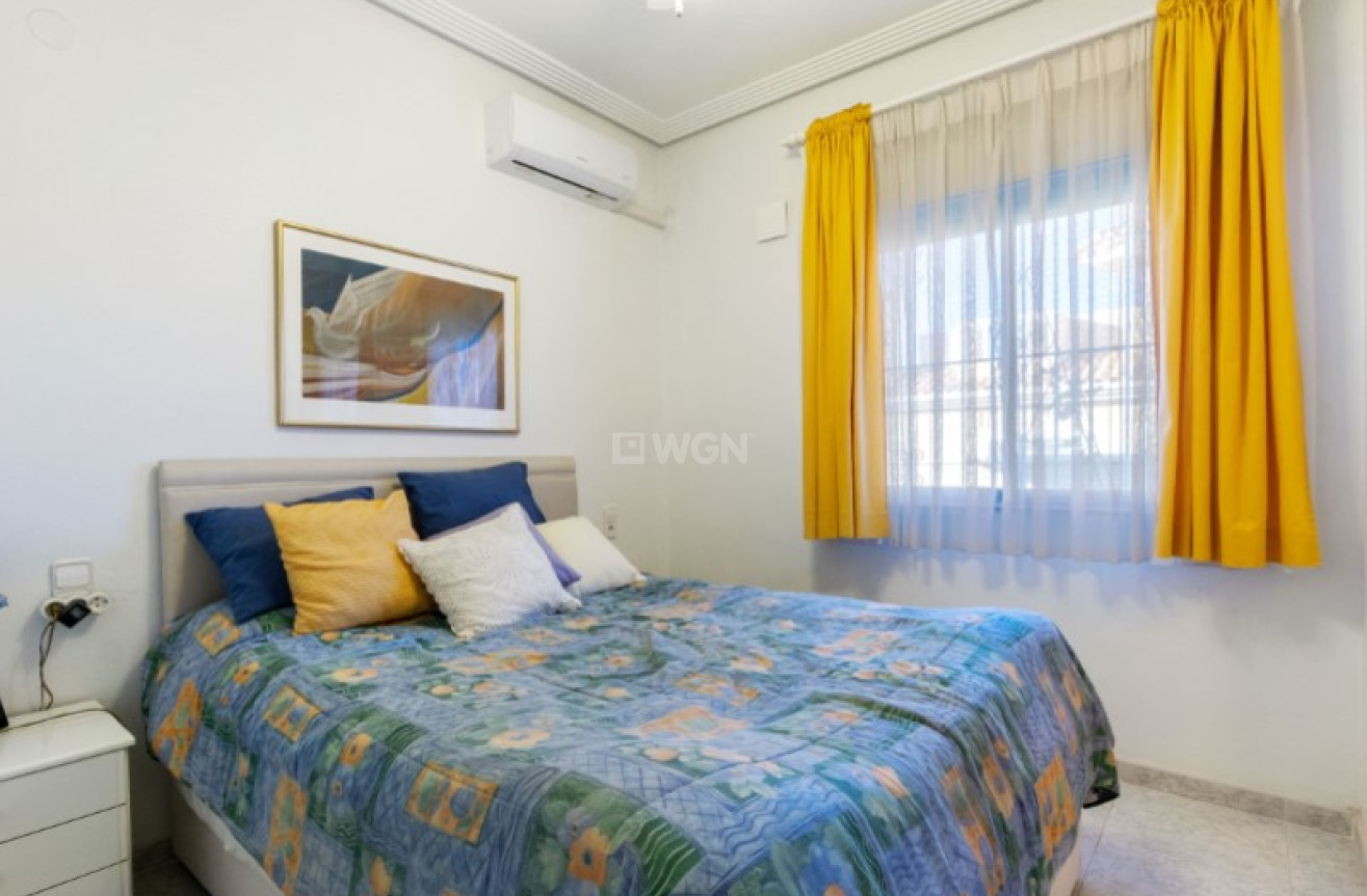 Odsprzedaż - Villa - Torrevieja - Costa Blanca