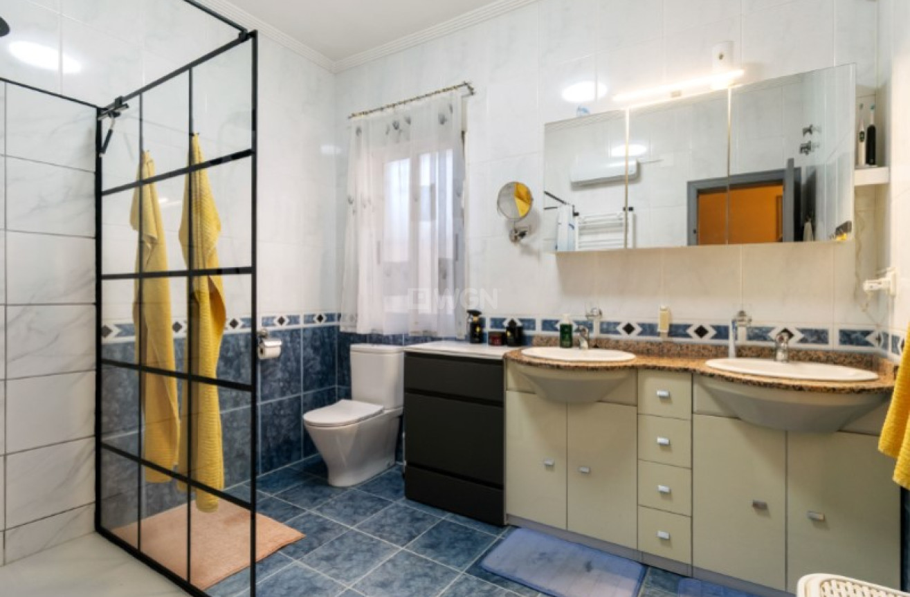 Odsprzedaż - Villa - Torrevieja - Costa Blanca