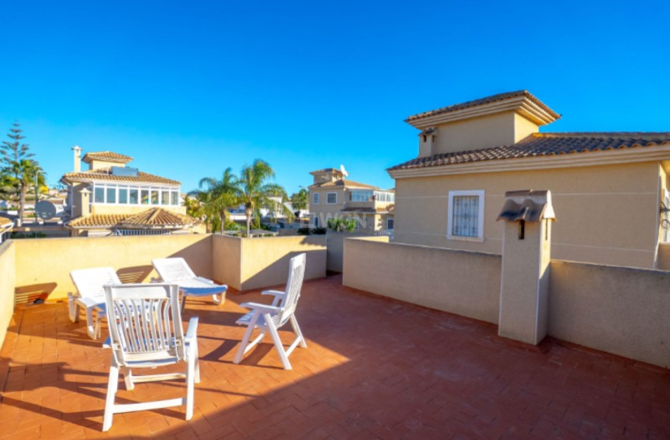 Odsprzedaż - Villa - Torrevieja - Costa Blanca
