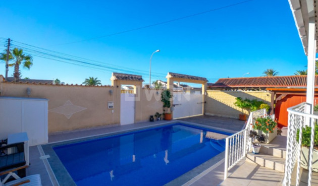 Odsprzedaż - Villa - Torrevieja - Costa Blanca