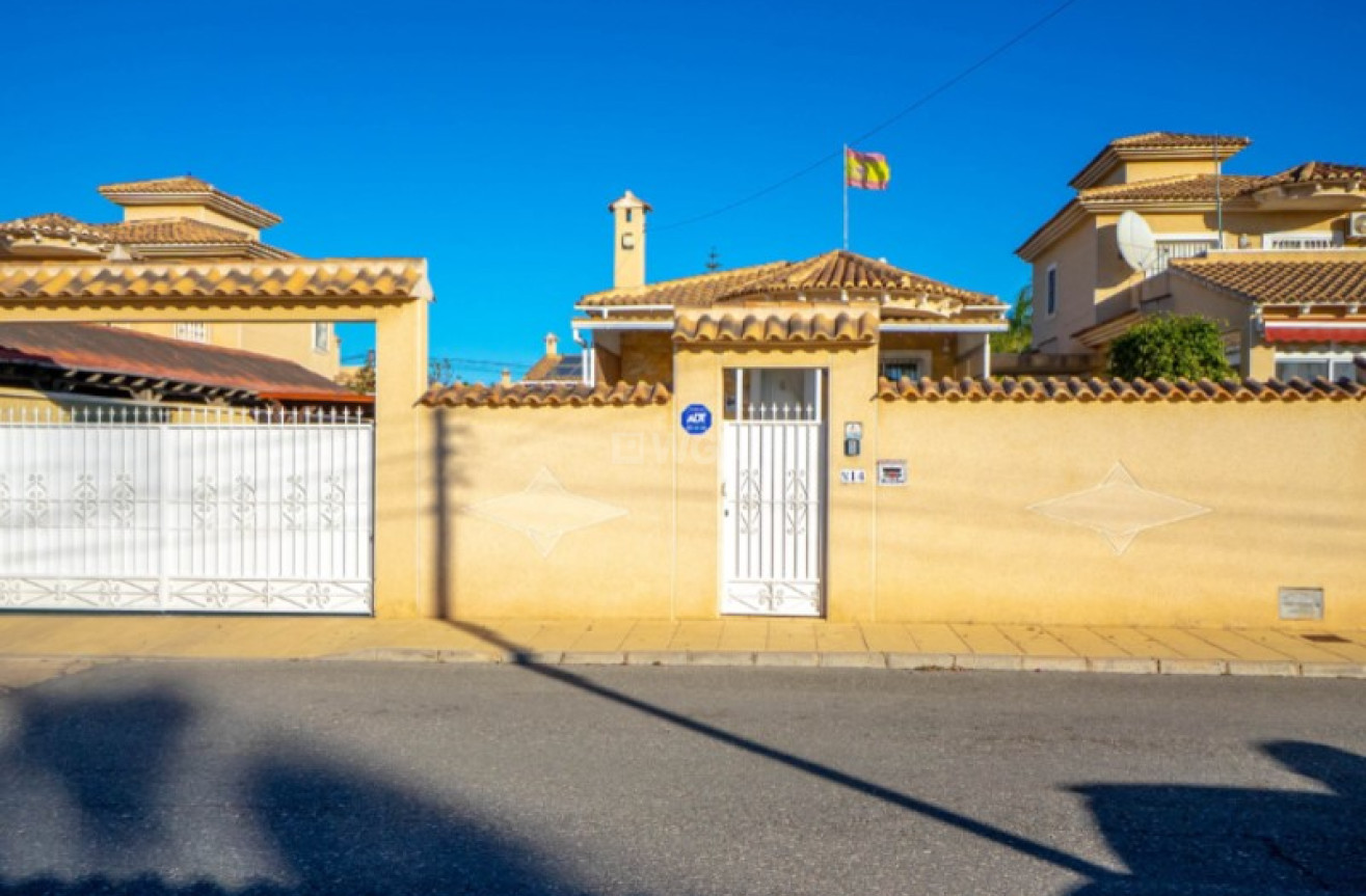 Odsprzedaż - Villa - Torrevieja - Costa Blanca