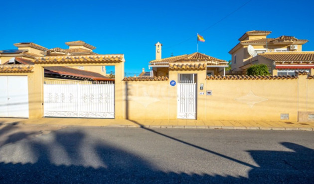 Odsprzedaż - Villa - Torrevieja - Costa Blanca