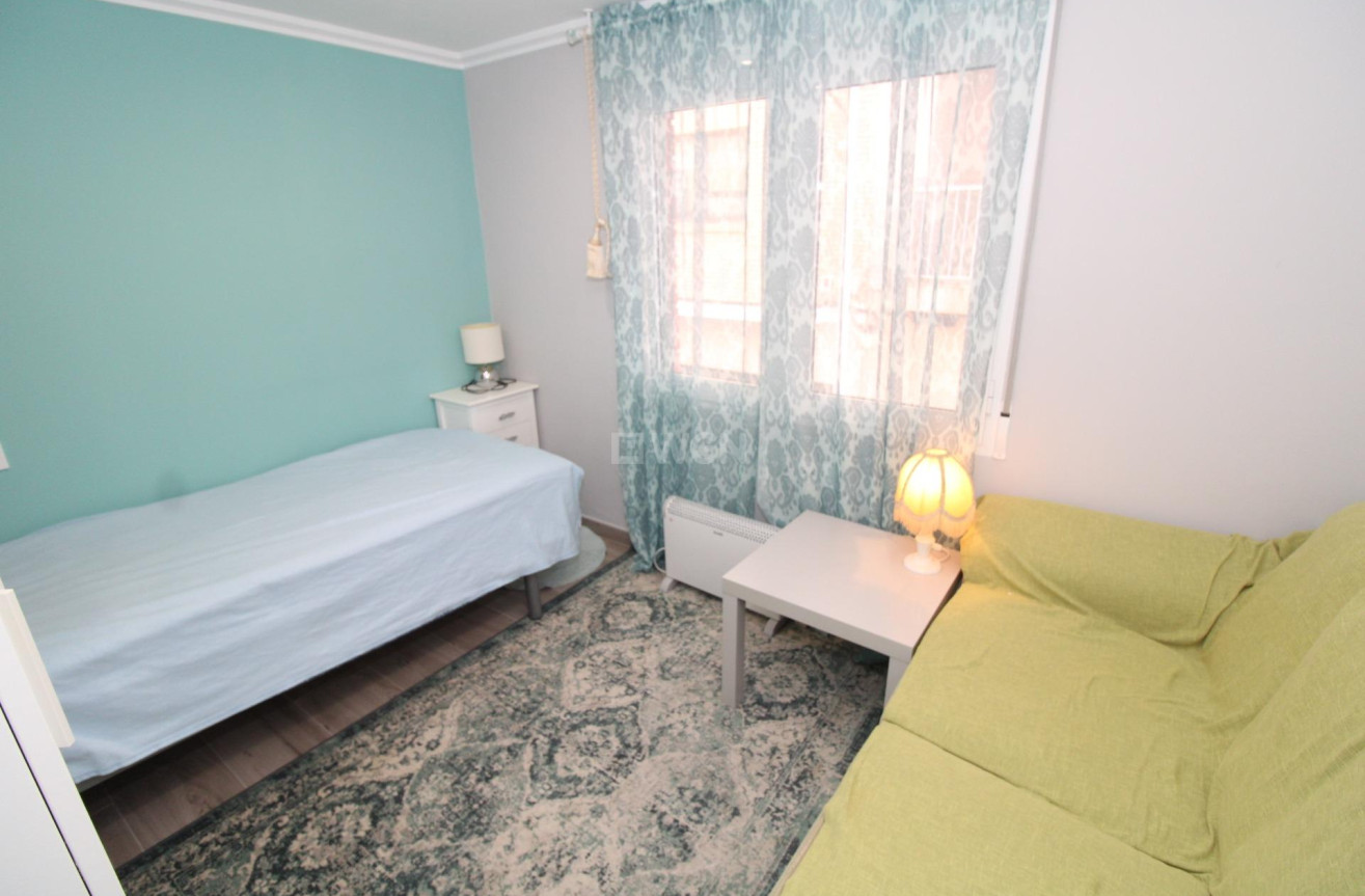 Odsprzedaż - Mieszkanie w bloku - Lo Pagan - LA PUNTICA