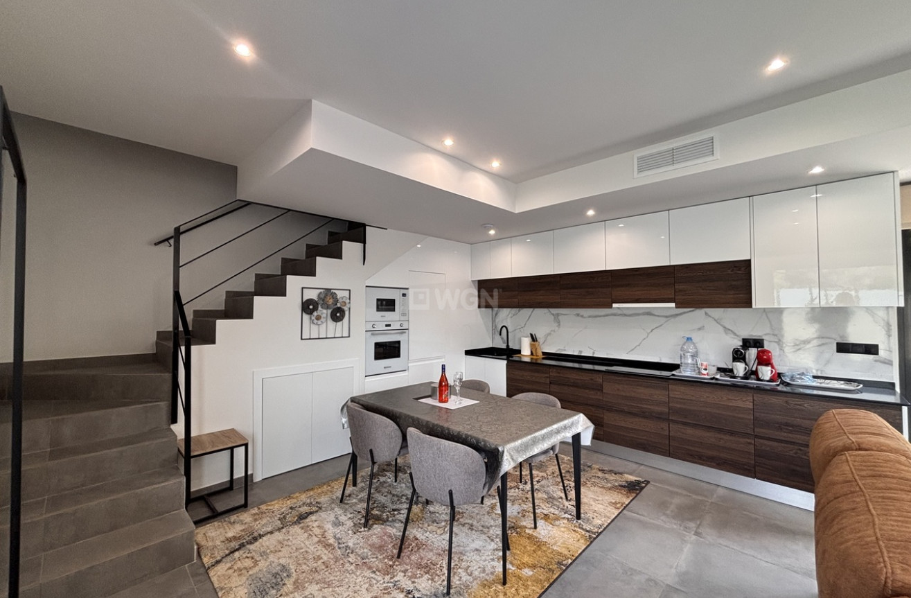 Odsprzedaż - Villa - Villamartin - Costa Blanca