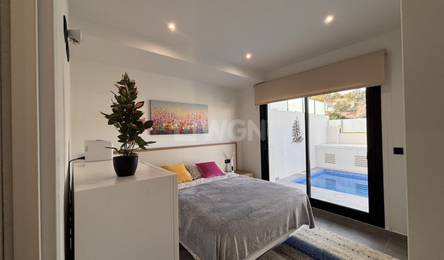 Odsprzedaż - Villa - Villamartin - Costa Blanca