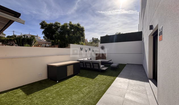 Odsprzedaż - Villa - Villamartin - Costa Blanca