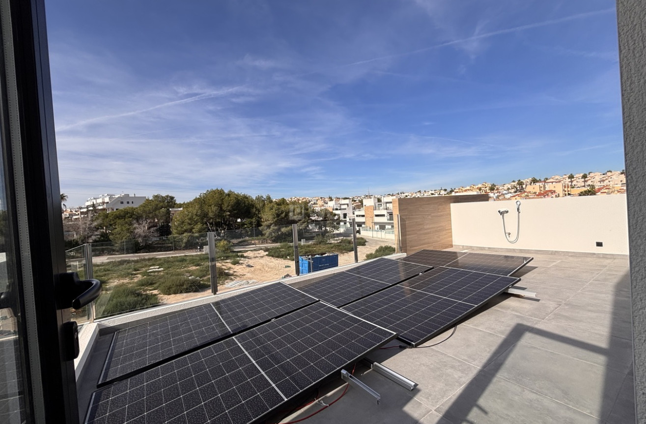 Odsprzedaż - Villa - Villamartin - Costa Blanca