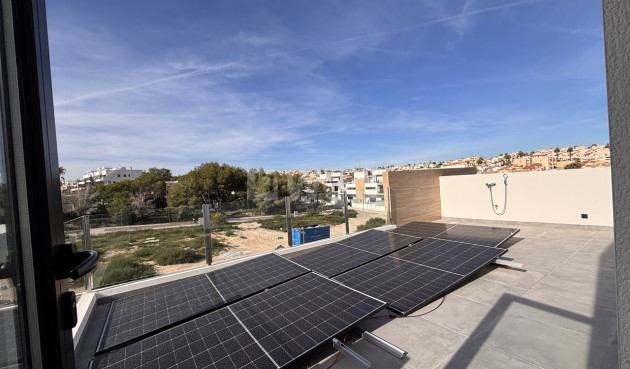 Odsprzedaż - Villa - Villamartin - Costa Blanca