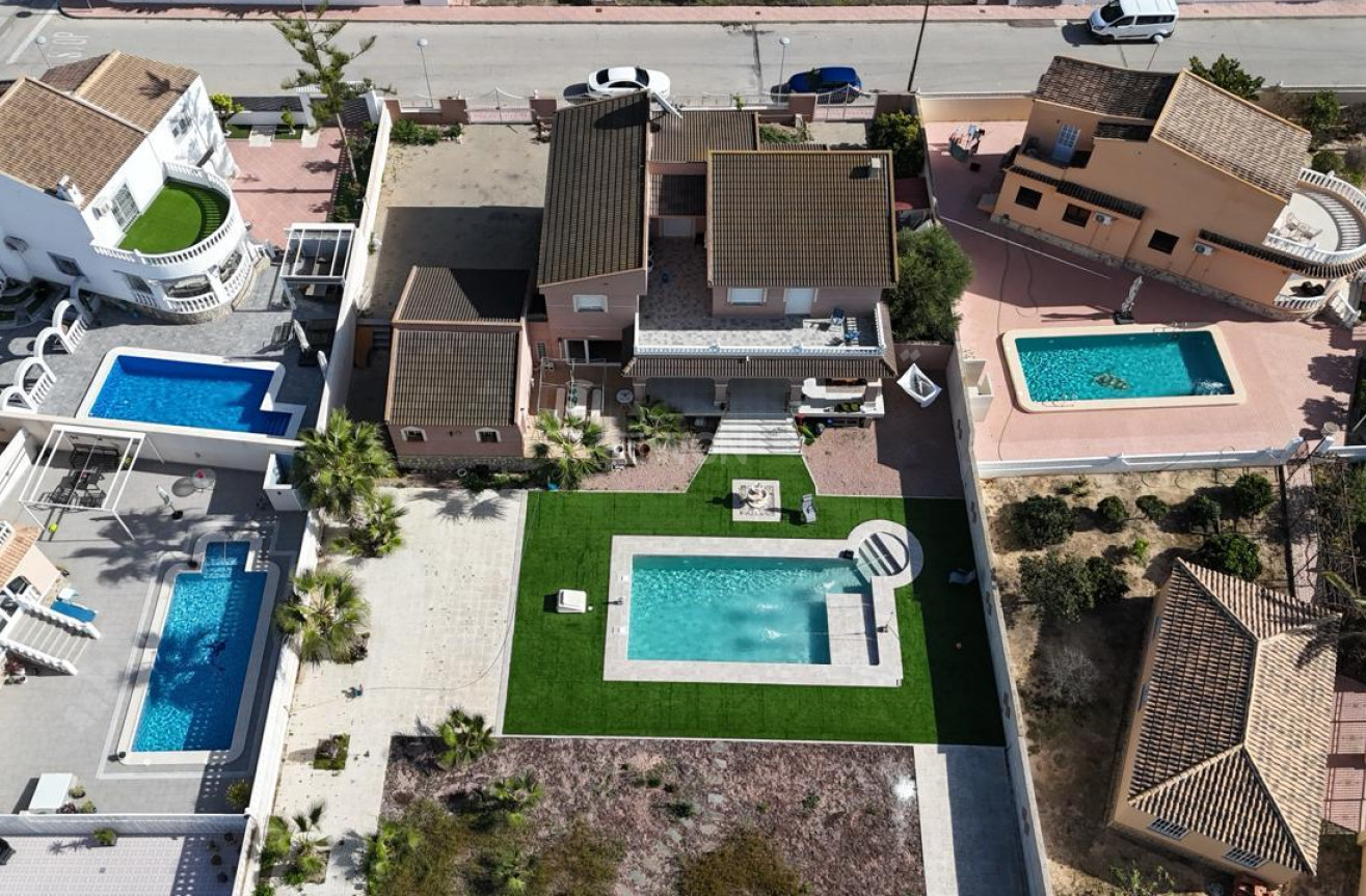 Odsprzedaż - Villa - Benijofar - Costa Blanca