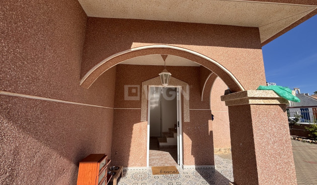 Odsprzedaż - Villa - Benijofar - Costa Blanca