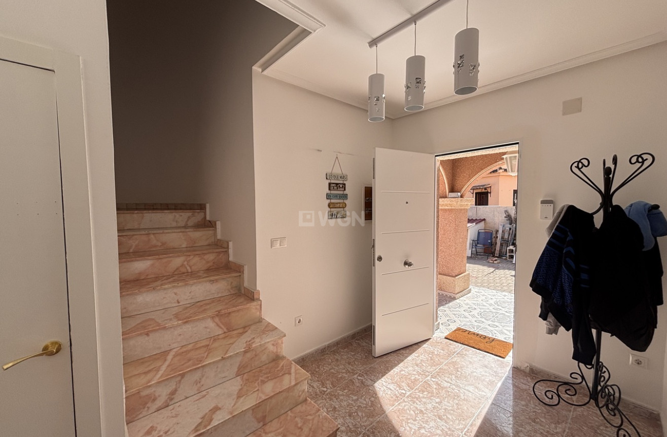 Odsprzedaż - Villa - Benijofar - Costa Blanca