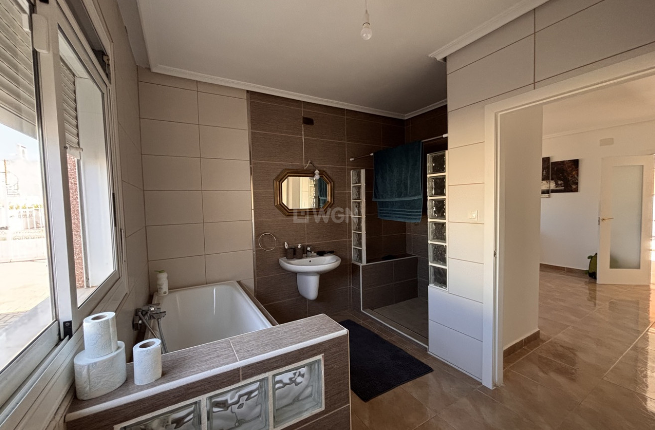 Odsprzedaż - Villa - Benijofar - Costa Blanca