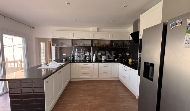 Odsprzedaż - Villa - Benijofar - Costa Blanca