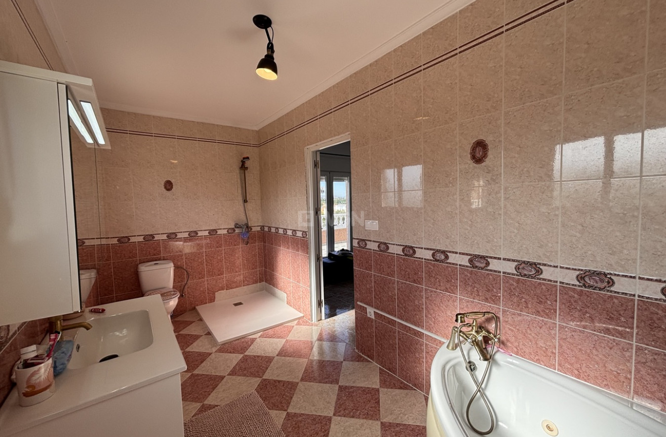 Odsprzedaż - Villa - Benijofar - Costa Blanca