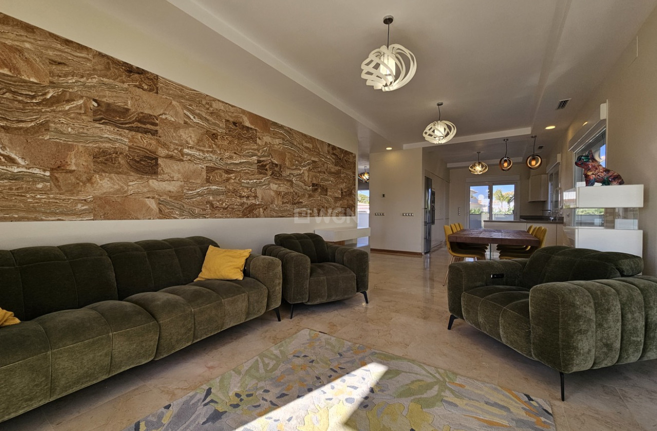 Reventa - Villa - La Zenia - Costa Blanca