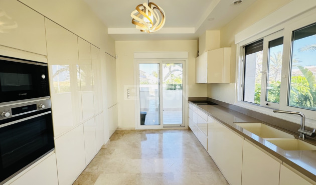 Reventa - Villa - La Zenia - Costa Blanca