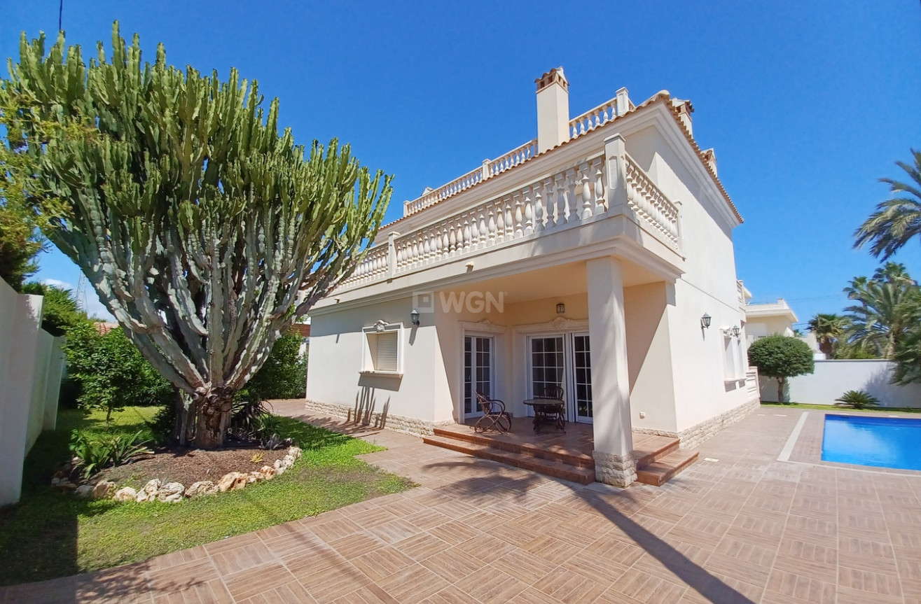 Odsprzedaż - Villa - Cabo Roig - Costa Blanca
