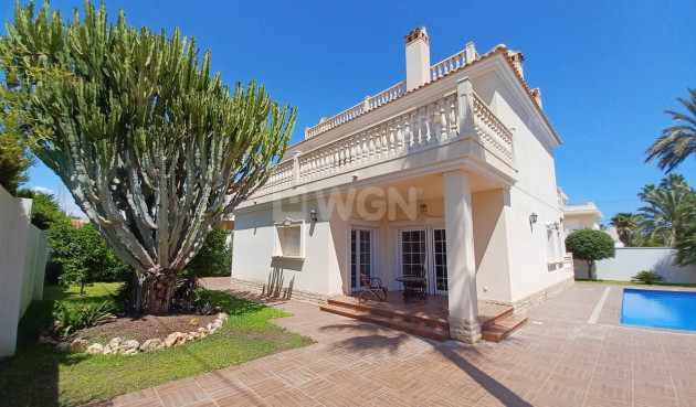 Odsprzedaż - Villa - Cabo Roig - Costa Blanca