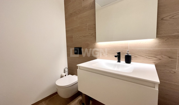 Odsprzedaż - Mieszkanie w bloku - Las Colinas Golf - Costa Blanca