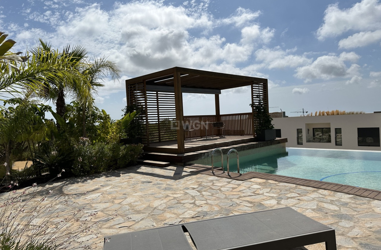 Odsprzedaż - Mieszkanie w bloku - Las Colinas Golf - Costa Blanca