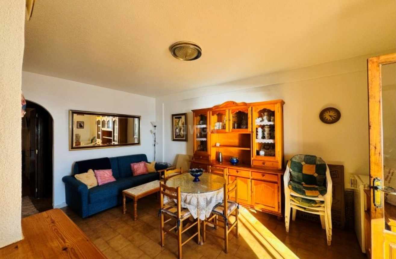 Odsprzedaż - Mieszkanie w bloku - La Mata - Costa Blanca