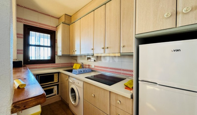 Odsprzedaż - Mieszkanie w bloku - La Mata - Costa Blanca