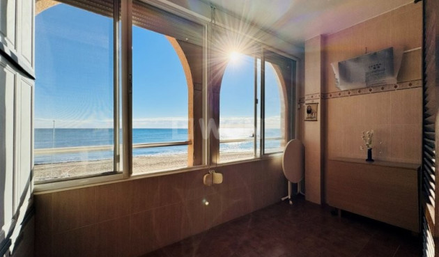 Odsprzedaż - Mieszkanie w bloku - La Mata - Costa Blanca