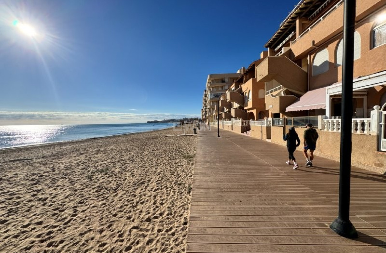 Odsprzedaż - Mieszkanie w bloku - La Mata - Costa Blanca