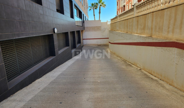 Odsprzedaż - Mieszkanie w bloku - La Mata - Costa Blanca