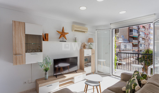 Odsprzedaż - Mieszkanie w bloku - Torrevieja - Costa Blanca