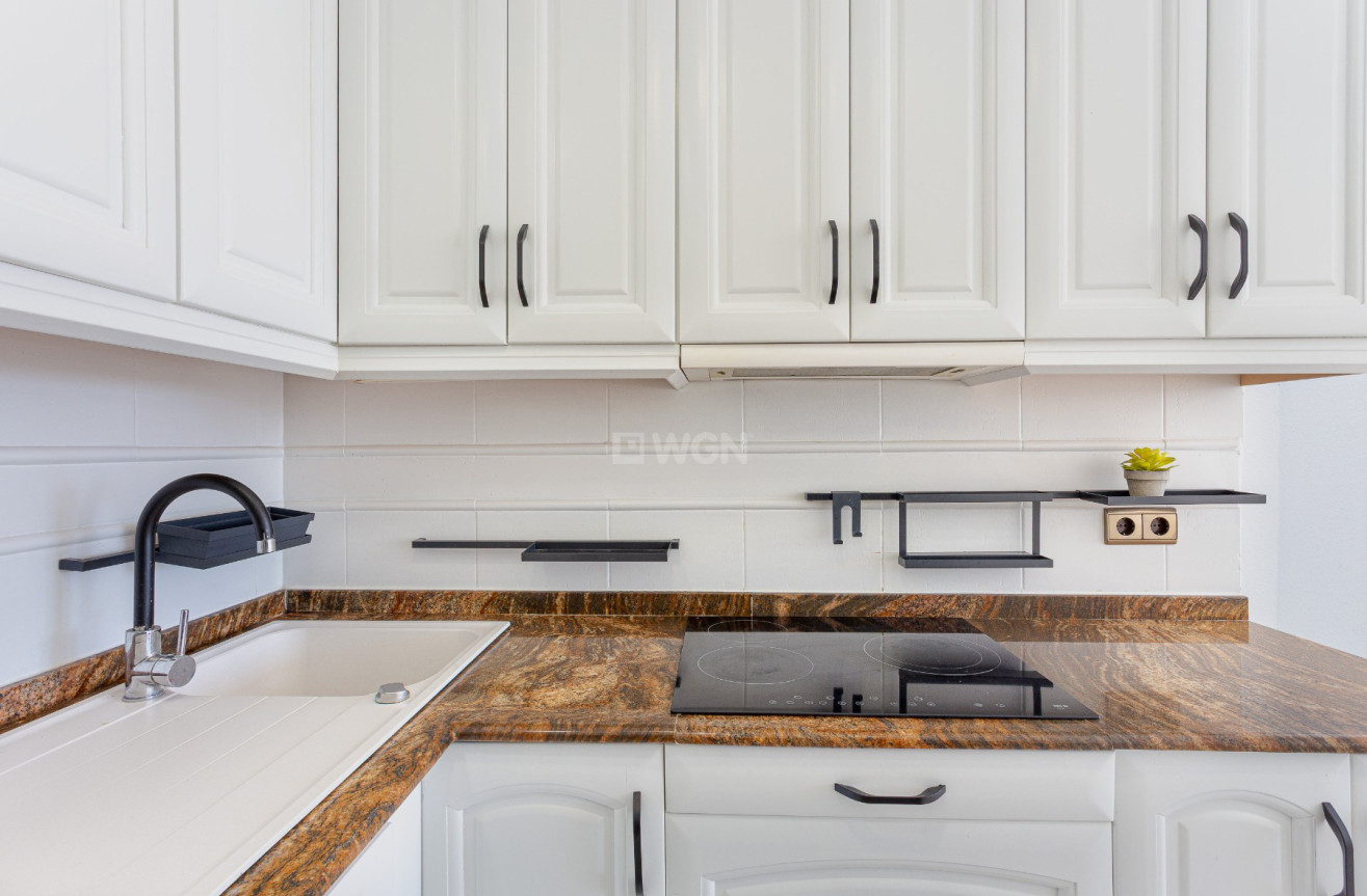 Odsprzedaż - Mieszkanie w bloku - Torrevieja - Costa Blanca