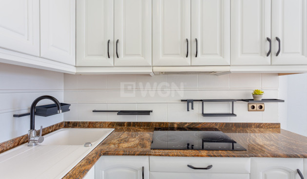 Odsprzedaż - Mieszkanie w bloku - Torrevieja - Costa Blanca