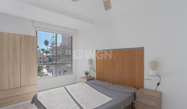 Odsprzedaż - Mieszkanie w bloku - Torrevieja - Costa Blanca
