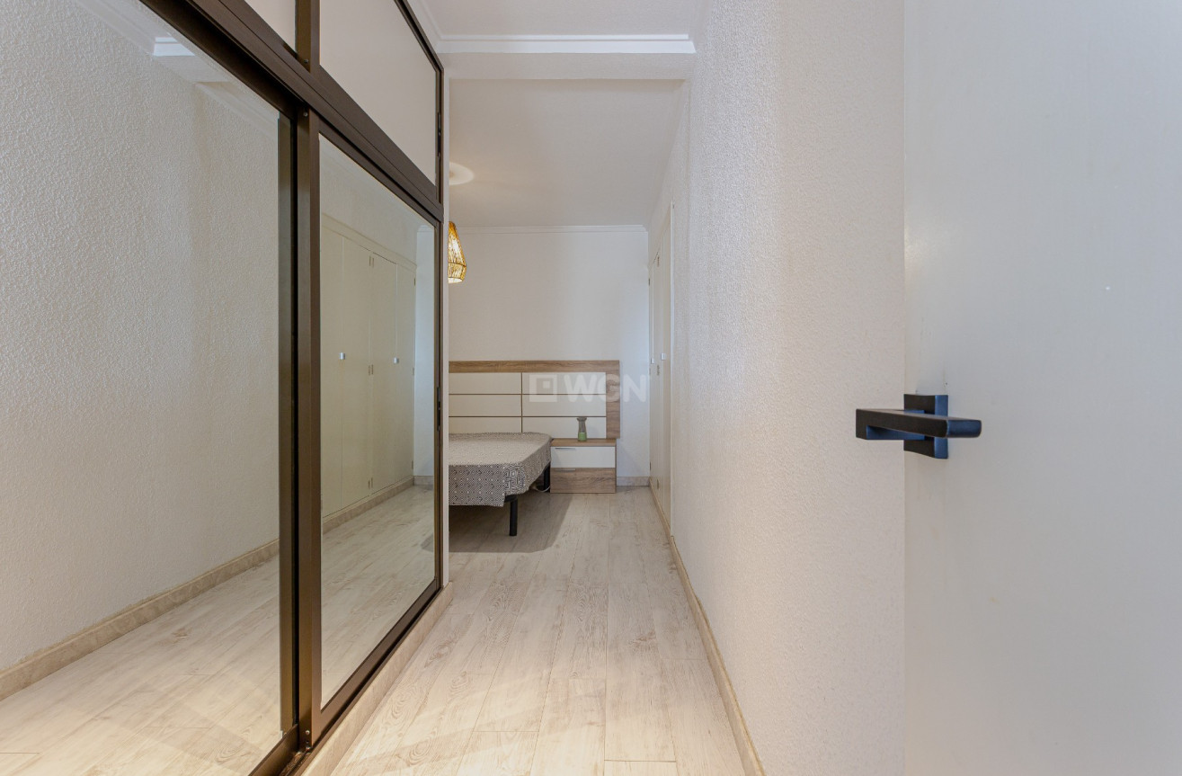 Odsprzedaż - Mieszkanie w bloku - Torrevieja - Costa Blanca