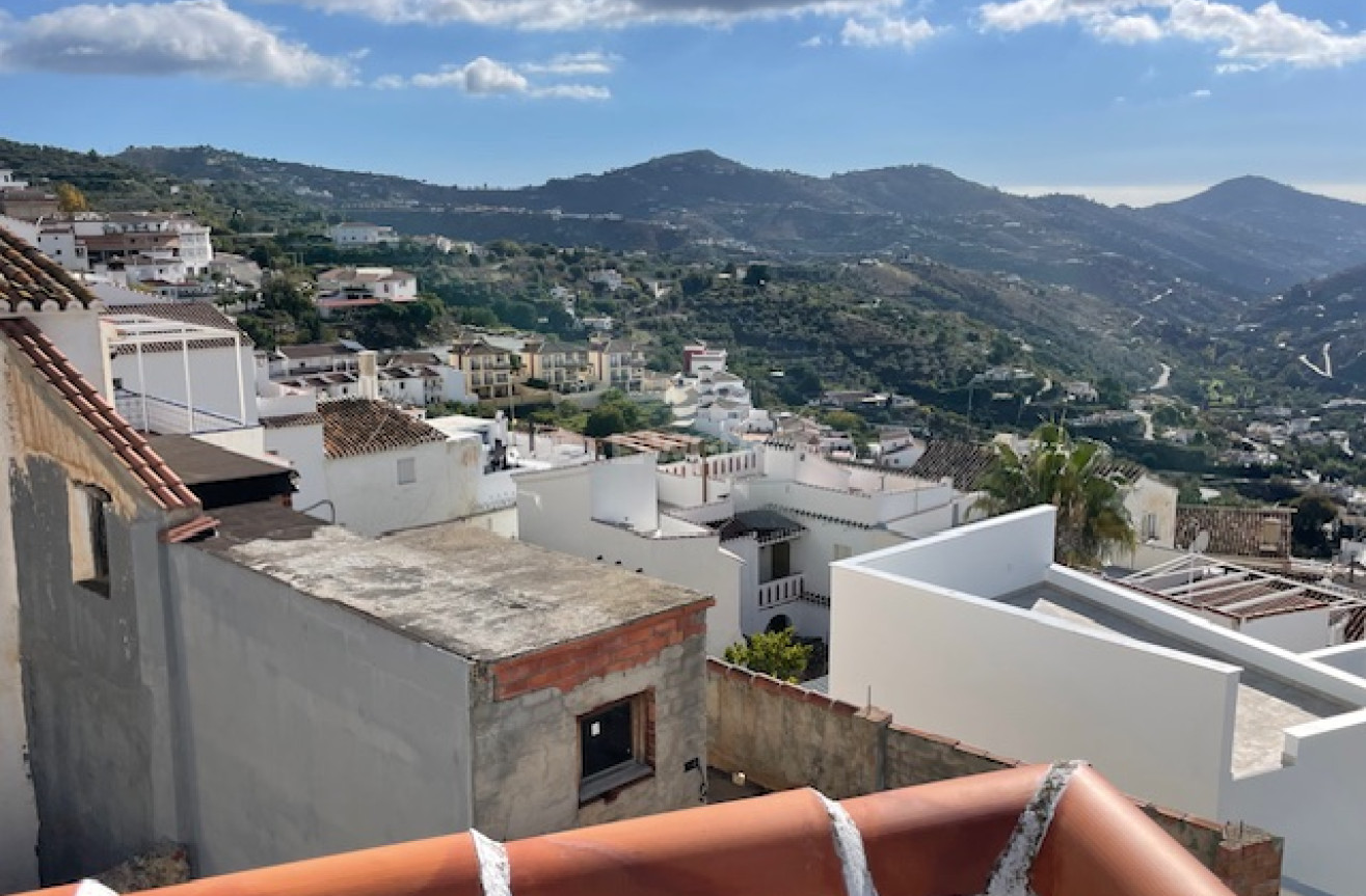 Odsprzedaż - Kamienica - Canillas de Albaida - Inland