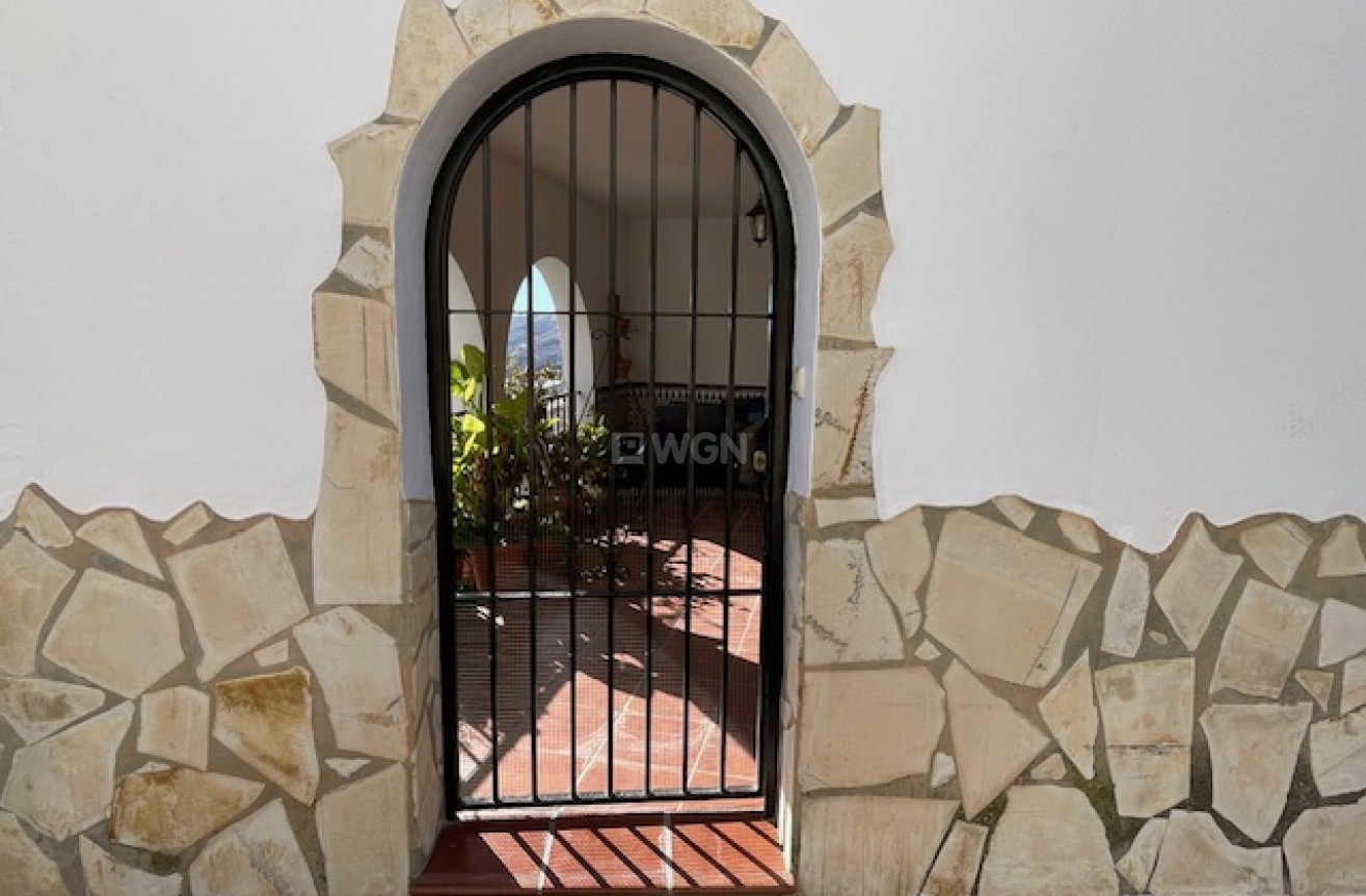 Odsprzedaż - Kamienica - Canillas de Albaida - Inland