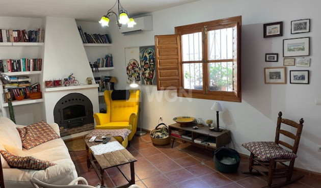 Odsprzedaż - Kamienica - Canillas de Albaida - Inland