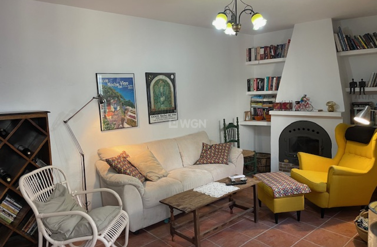 Odsprzedaż - Kamienica - Canillas de Albaida - Inland