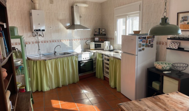 Odsprzedaż - Kamienica - Canillas de Albaida - Inland