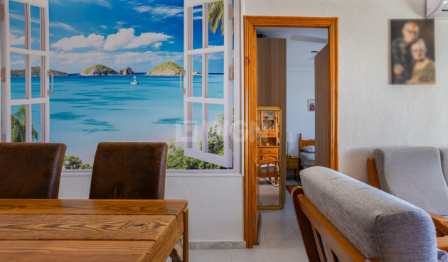 Resale - Apartment / flat - Torrevieja - Costa Blanca