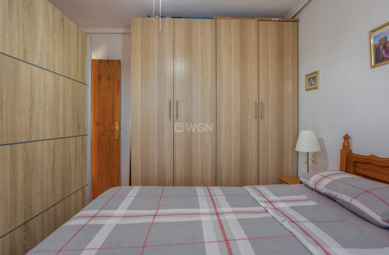 Resale - Apartment / flat - Torrevieja - Costa Blanca