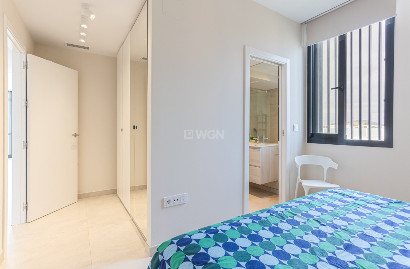 Odsprzedaż - Mieszkanie w bloku - Mar de Cristal - Costa Calida