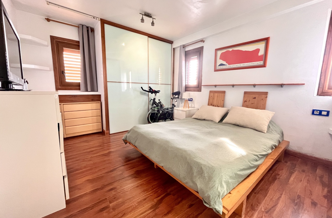 Odsprzedaż - Mieszkanie w bloku - Torrevieja - Costa Blanca