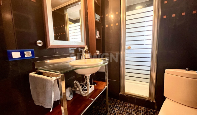 Odsprzedaż - Mieszkanie w bloku - Torrevieja - Costa Blanca