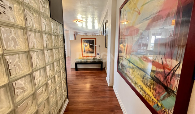 Odsprzedaż - Mieszkanie w bloku - Torrevieja - Costa Blanca