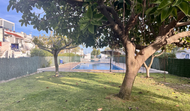 Odsprzedaż - Mieszkanie w bloku - Torrevieja - Costa Blanca